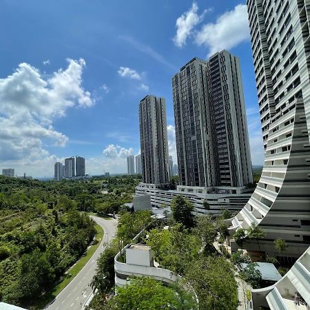 Meridin Medini By Wp Homestay Nusajaya  Exterior photo