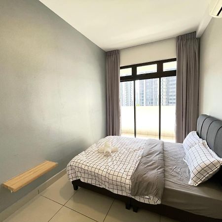 Meridin Medini By Wp Homestay Nusajaya  Exterior photo
