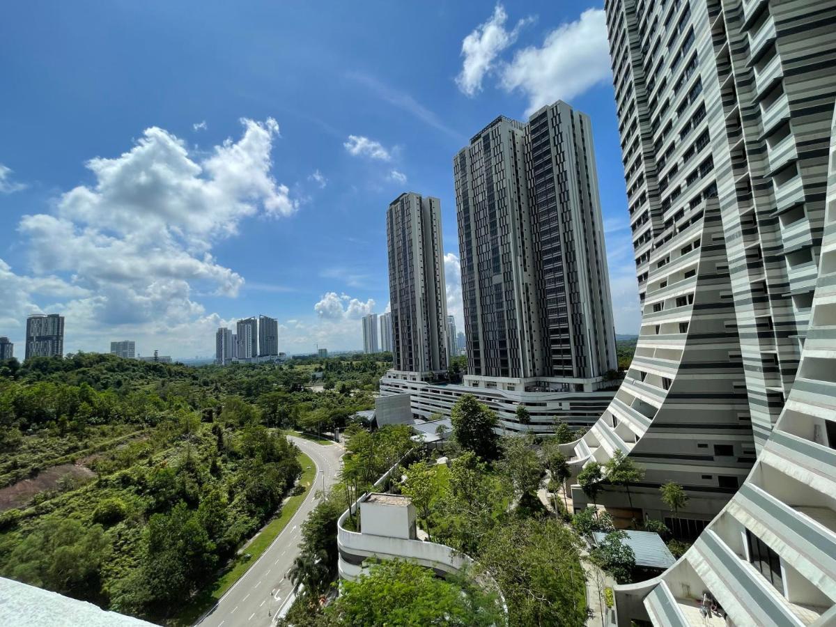 Meridin Medini By Wp Homestay Nusajaya  Exterior photo